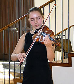 Maria Azova, Preisträgerin 2003